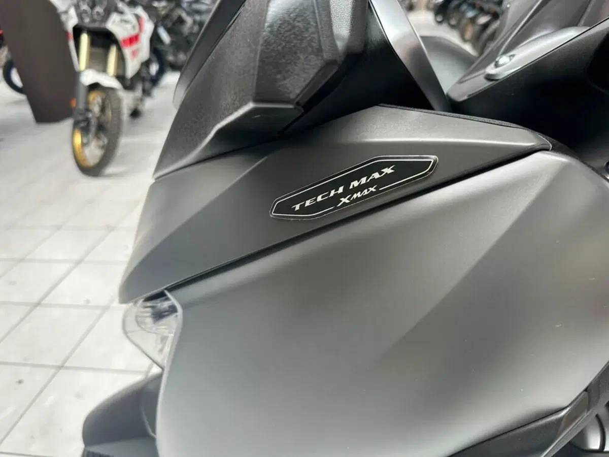 Yamaha X-Max 300 Tech Max (2020) (5)