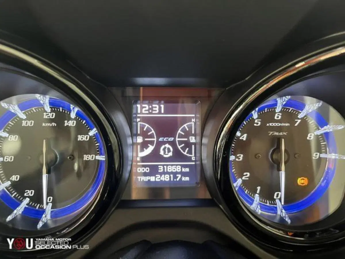 Yamaha T-Max 530 SX (2017 - 19) (6)