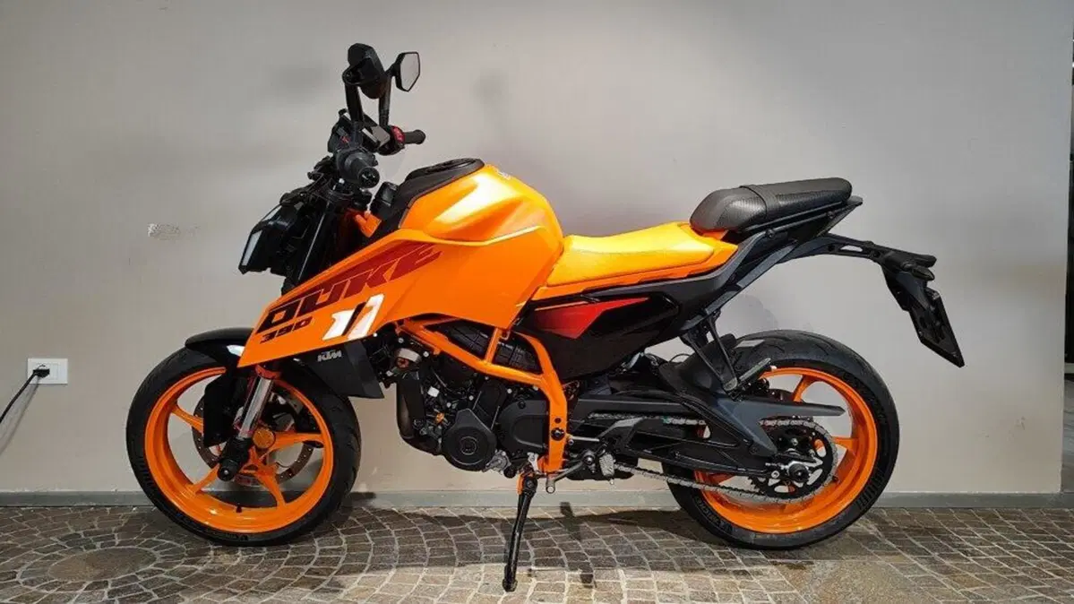 KTM 390 Duke (2024 - 25) (2)