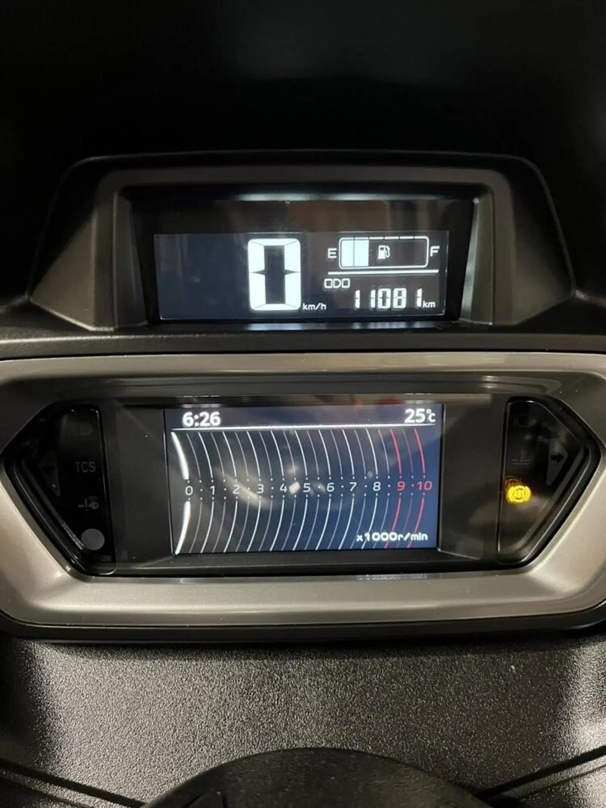 Yamaha X-Max 300 Tech Max (2021 - 24) (3)