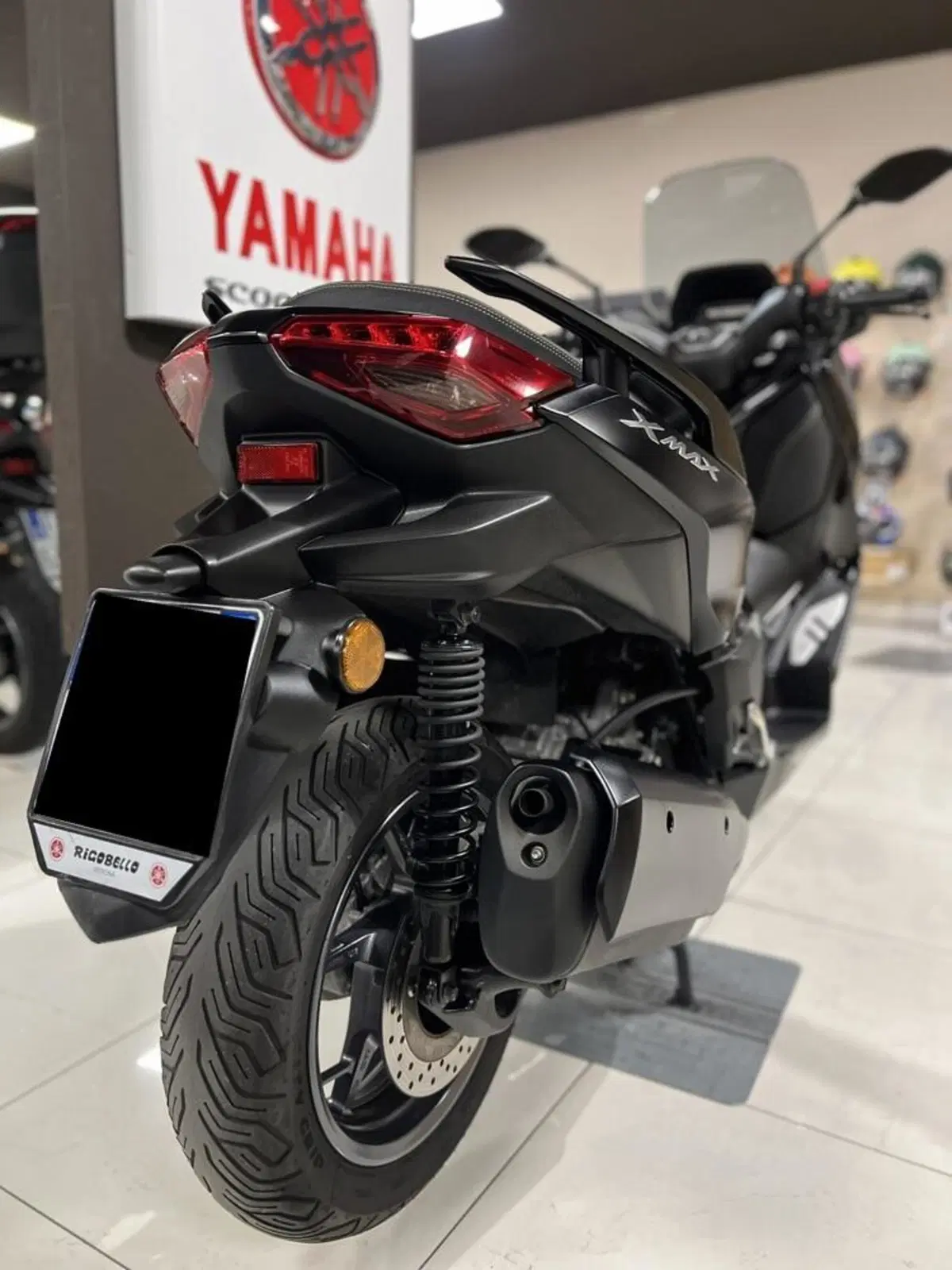 Yamaha X-Max 300 Tech Max (2021 - 24) (6)