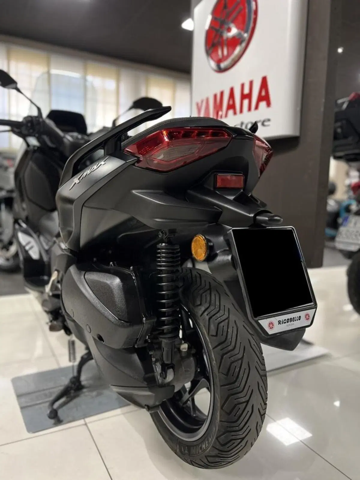Yamaha X-Max 300 Tech Max (2021 - 24) (7)