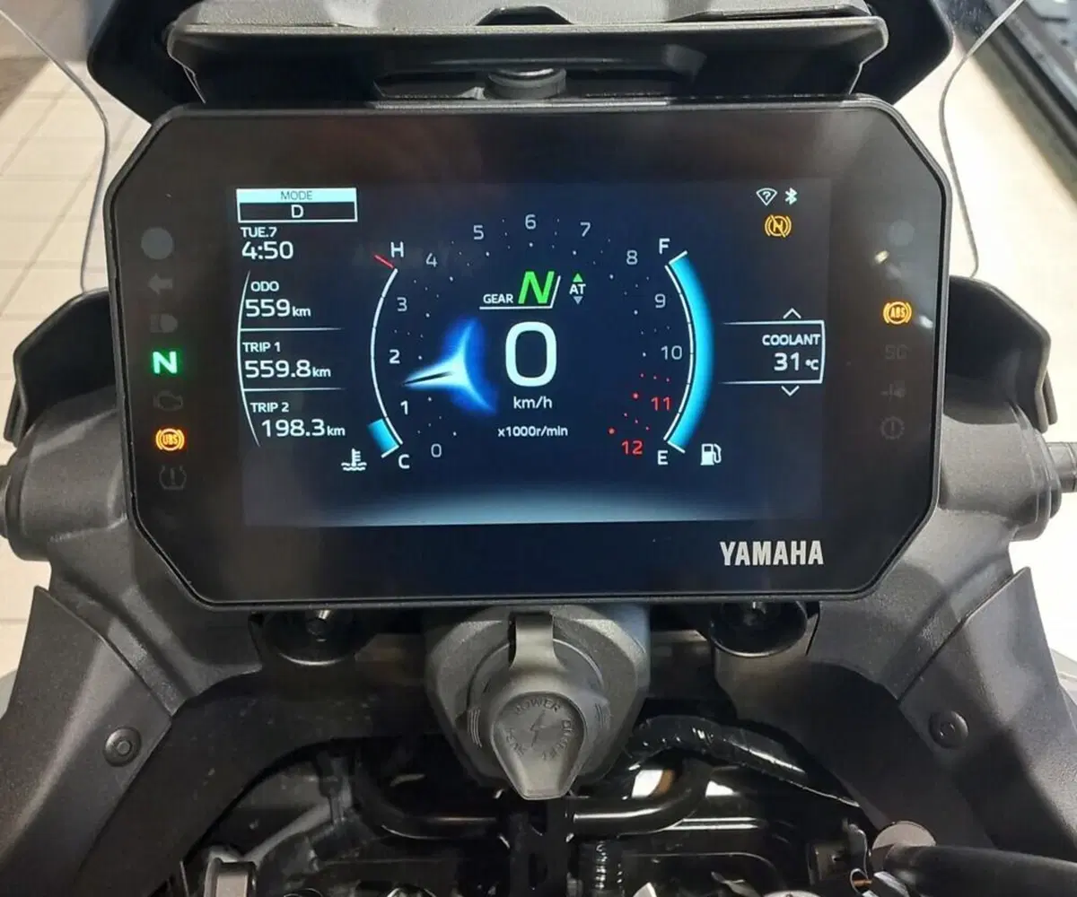 Yamaha Tracer 9 GT Y-AMT (2025 - 26) (4)