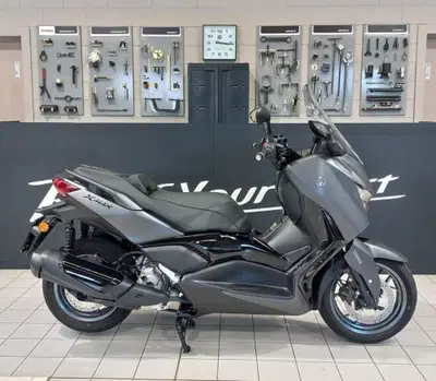 Yamaha X-Max 300 Tech Max (2025 - 26) usata