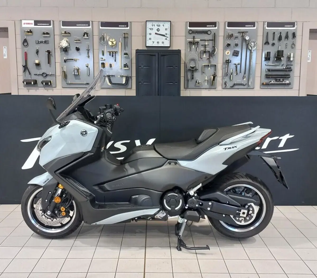 Yamaha T-Max 560 Tech Max (2025 - 26) (2)