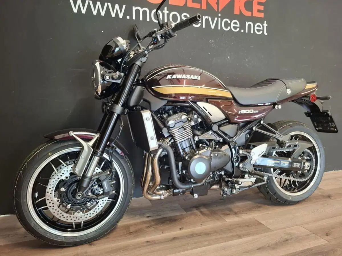 Kawasaki Z 900 RS (2026) (2)