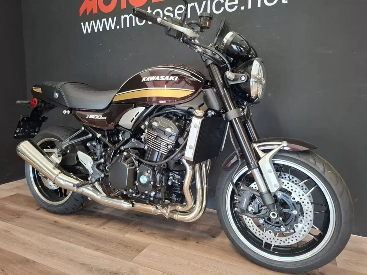 Kawasaki Z 900 RS (2026) (6)