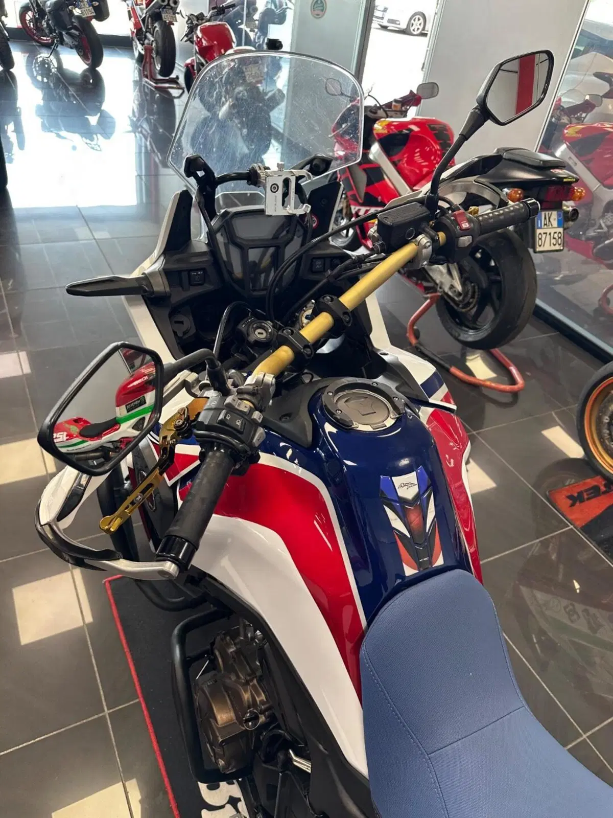 Honda Africa Twin CRF 1000L DCT ABS (2016 - 17) (4)