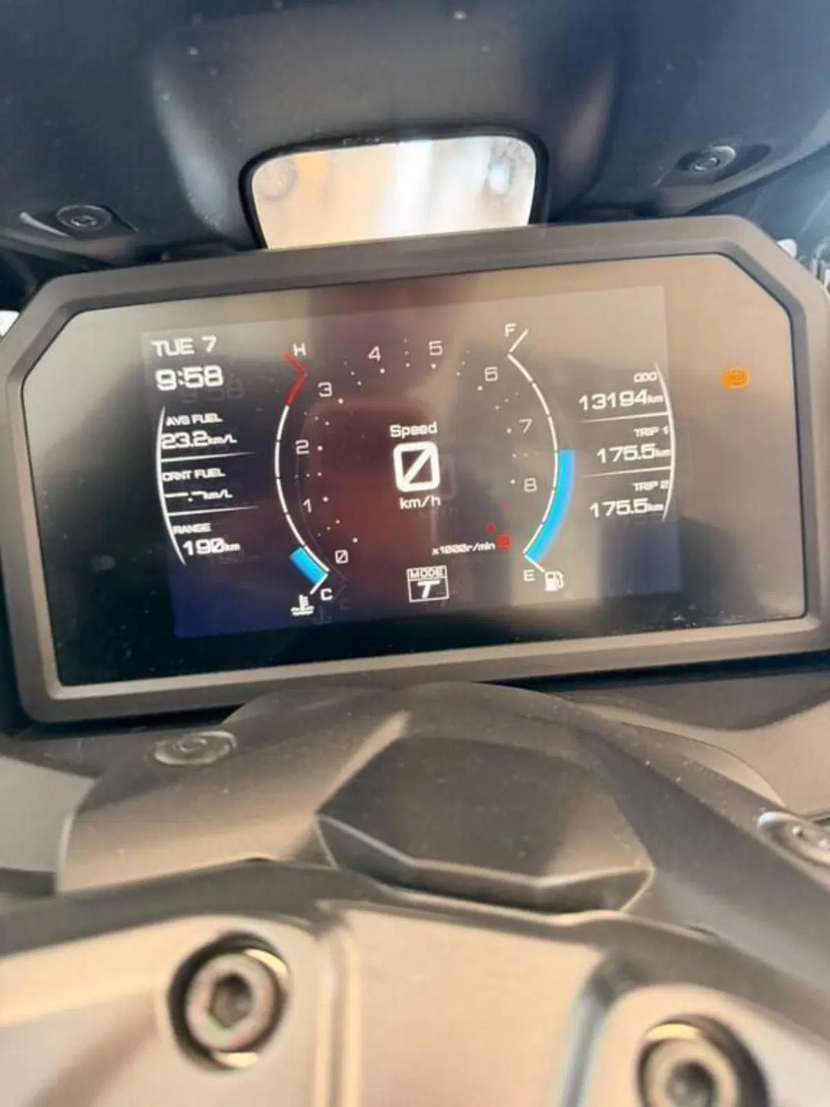 Yamaha T-Max 560 Tech Max (2022 - 24) (8)
