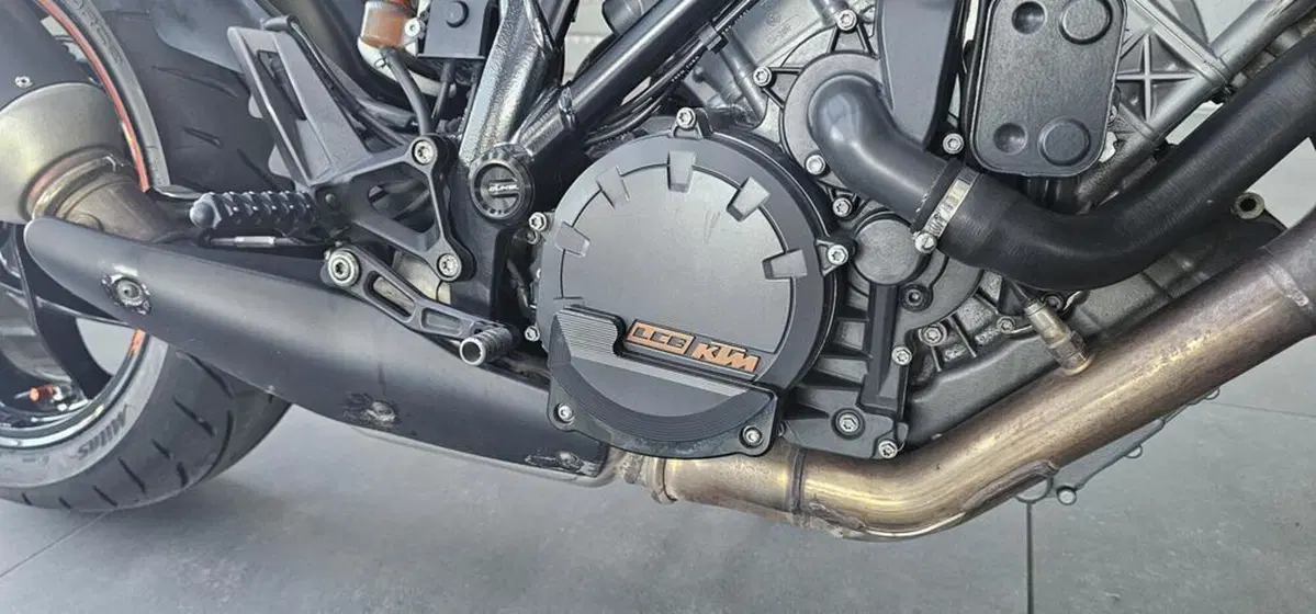 KTM 1290 Super Duke R ABS (2014 - 16) (4)