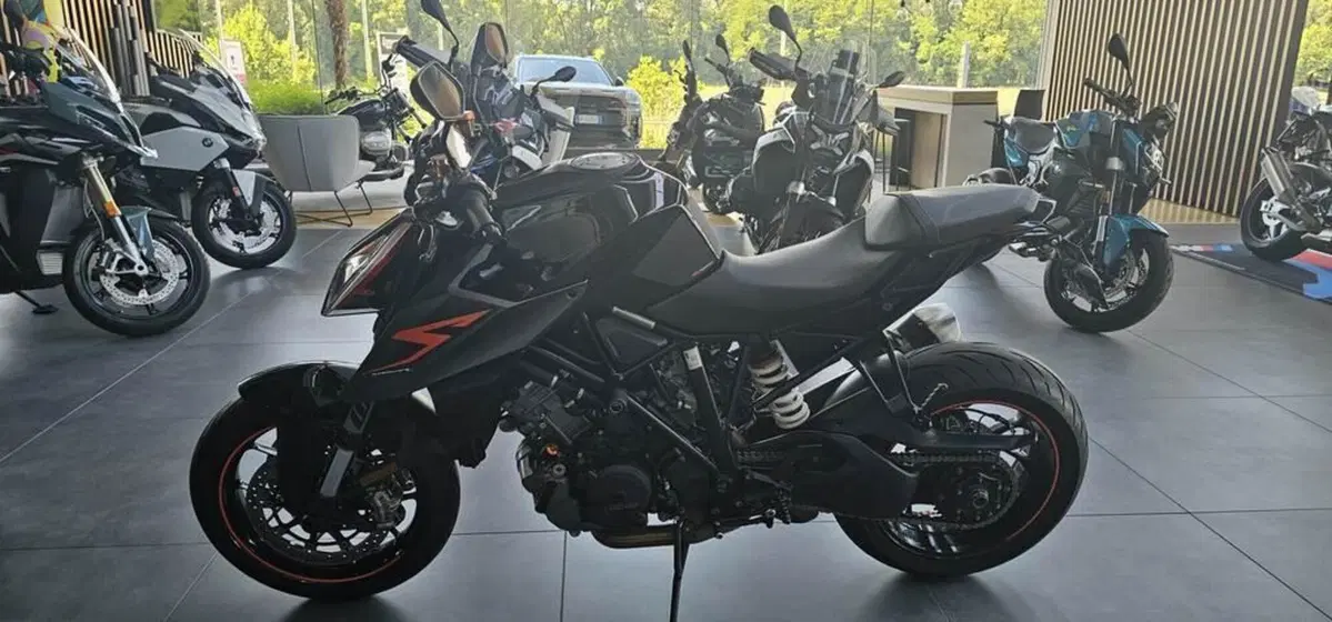 KTM 1290 Super Duke R ABS (2014 - 16) (5)