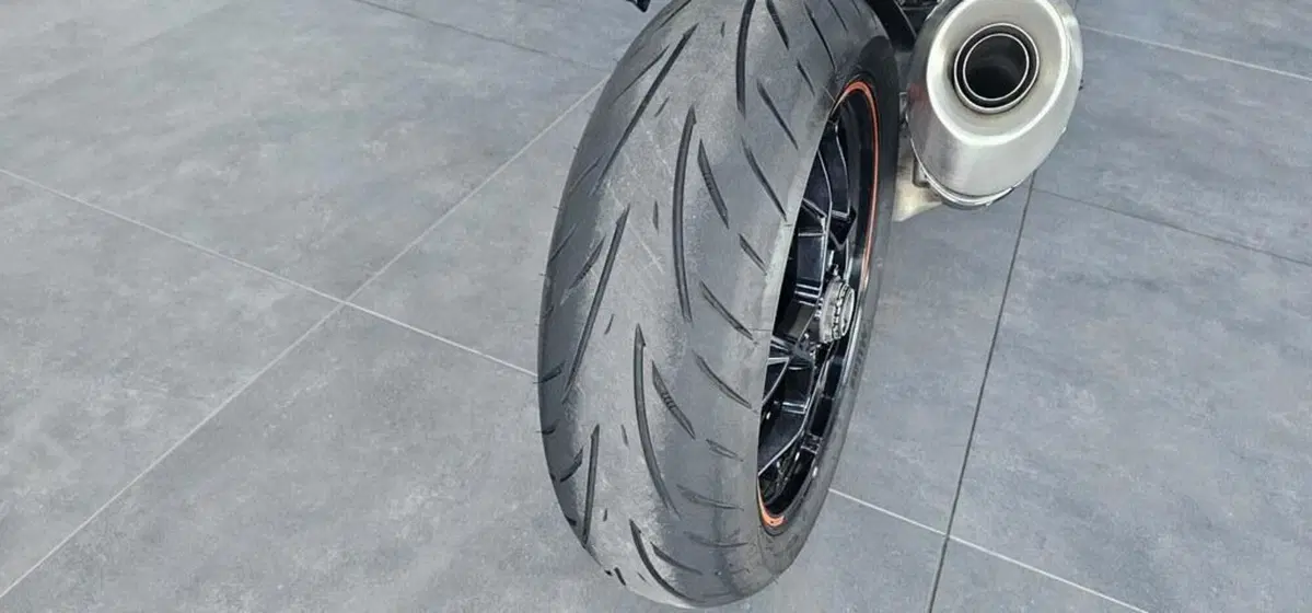 KTM 1290 Super Duke R ABS (2014 - 16) (9)