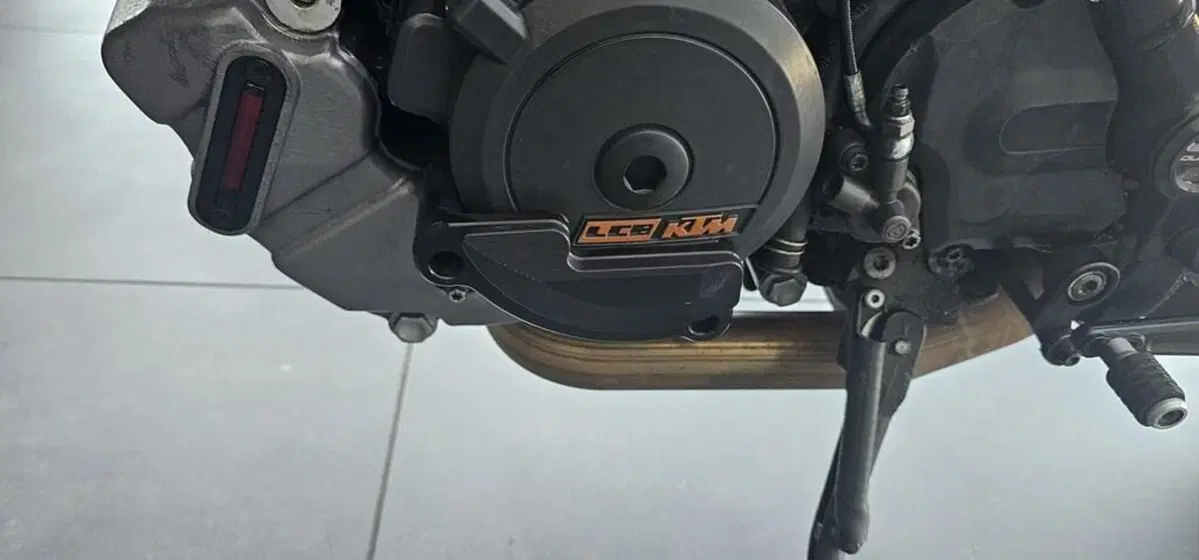 KTM 1290 Super Duke R ABS (2014 - 16) (12)