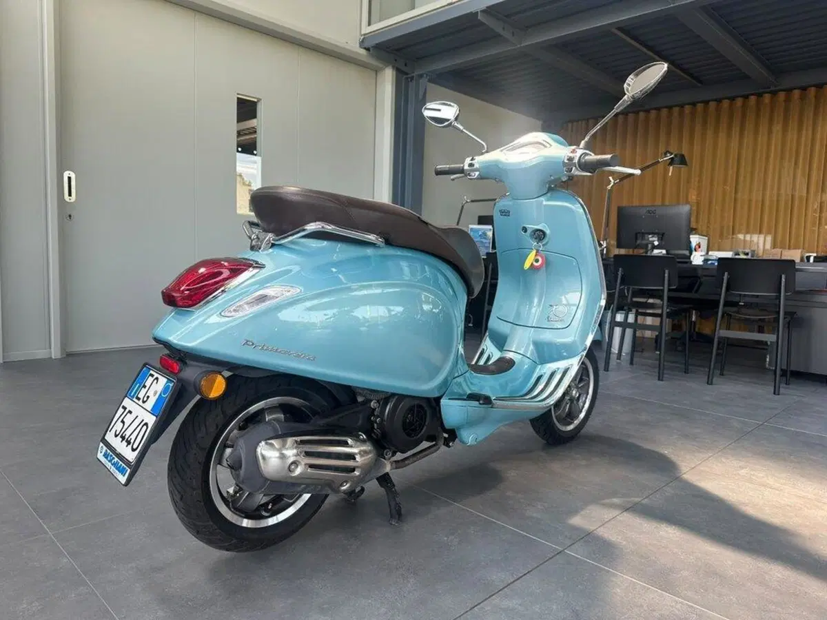 Vespa Primavera 125 3V ie ABS (2014 - 16) (3)