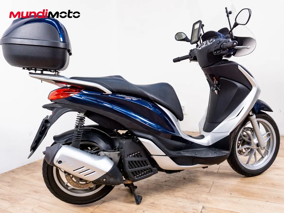 Piaggio Medley 150 ABS (2016 - 19) (3)