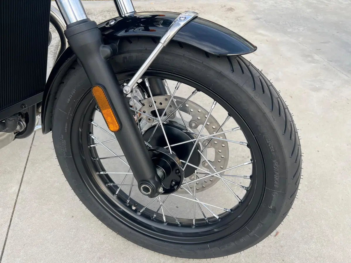 Triumph Bonneville T100 (2026) (3)