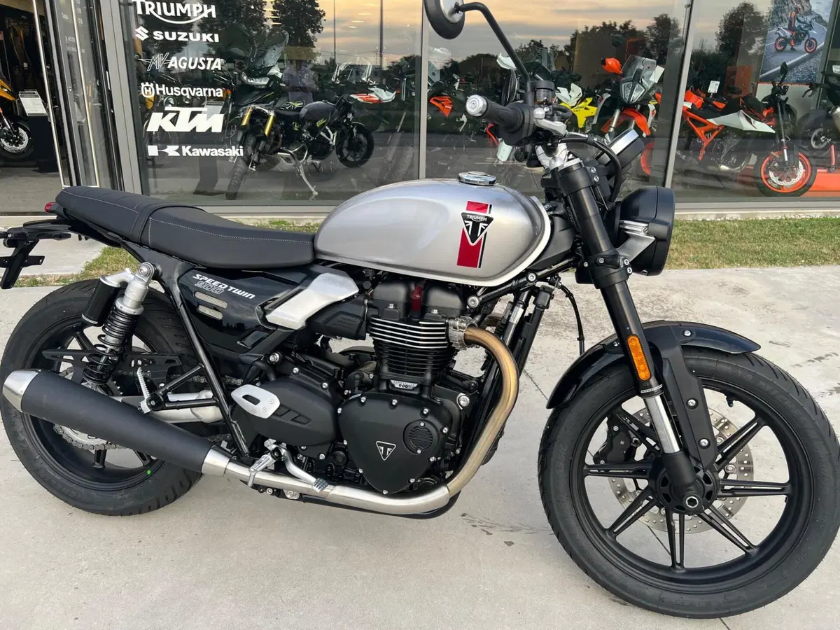 Triumph Speed Twin 900 (2025 - 26)