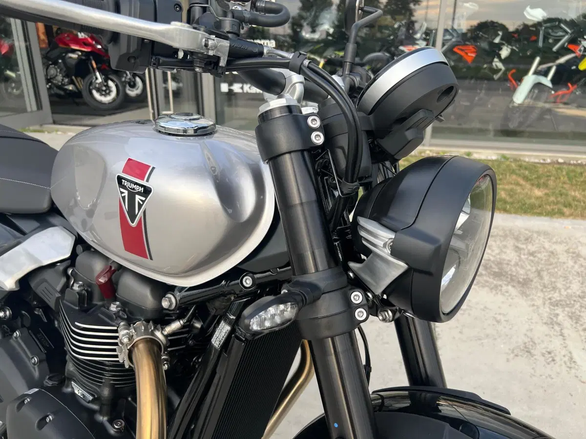 Triumph Speed Twin 900 (2025 - 26) (3)
