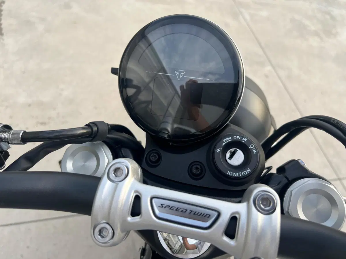 Triumph Speed Twin 900 (2025 - 26) (6)