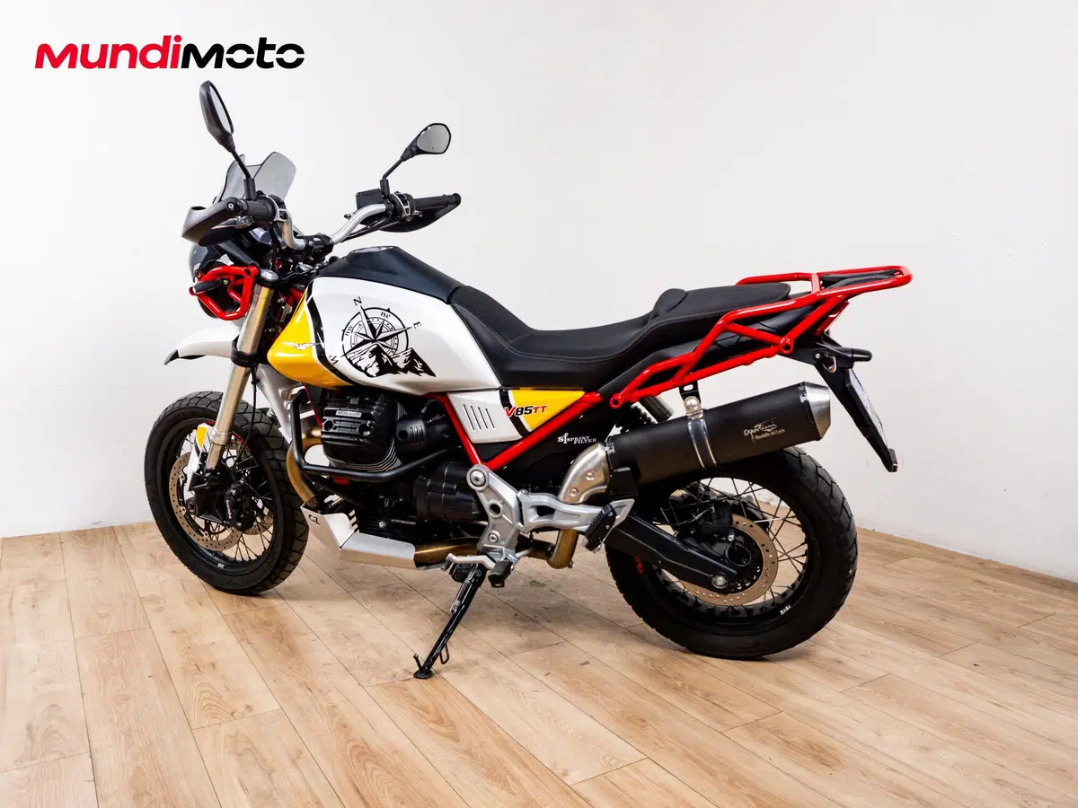 Moto Guzzi V85 TT Evocative Graphics (2019 - 20) (7)