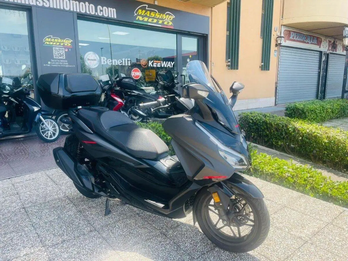 Honda Forza 350 Deluxe (2025 - 26) (10)
