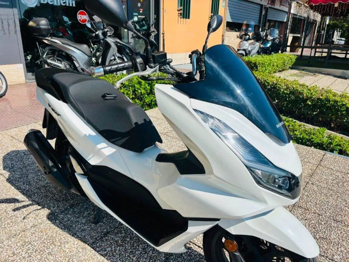 Honda PCX 125 (2021 - 24) (9)