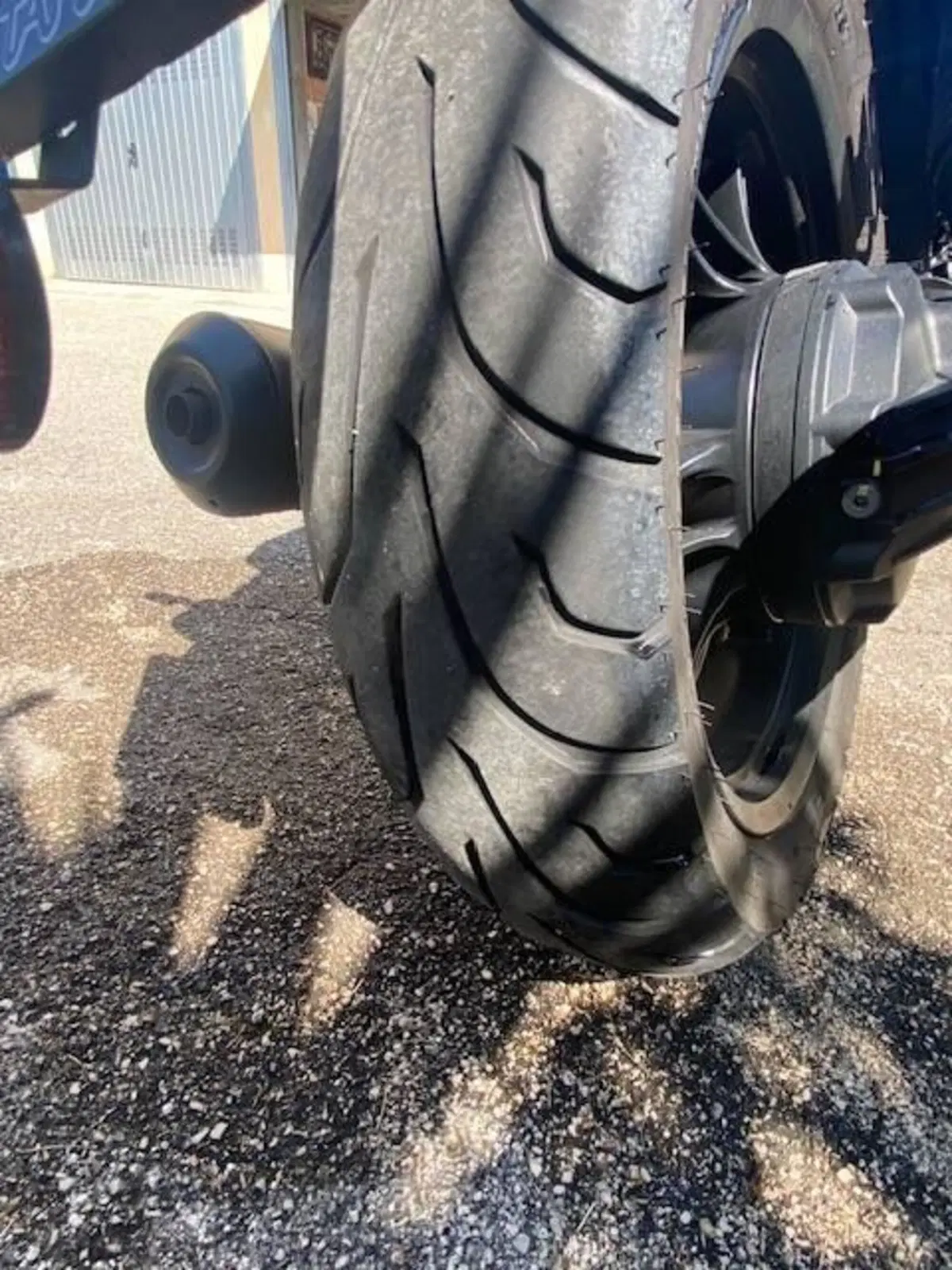 Moto Guzzi V7 Stone (2021 - 24) (8)