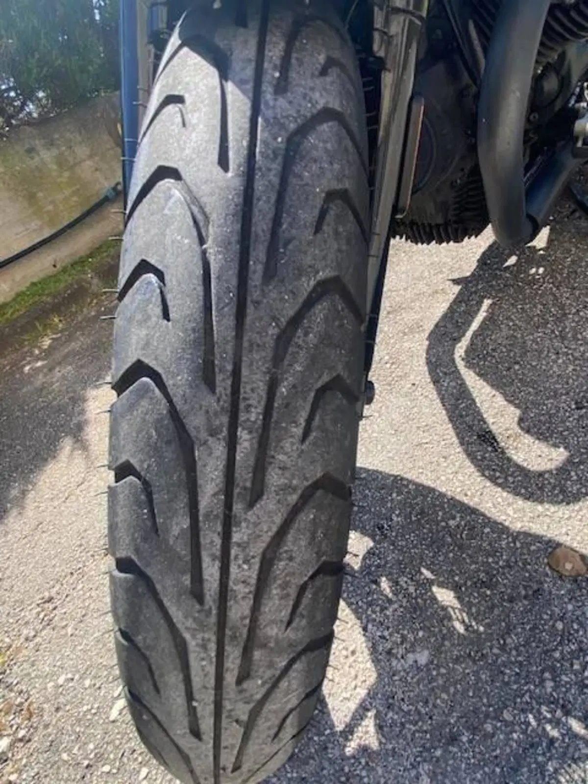 Moto Guzzi V7 Stone (2021 - 24) (9)
