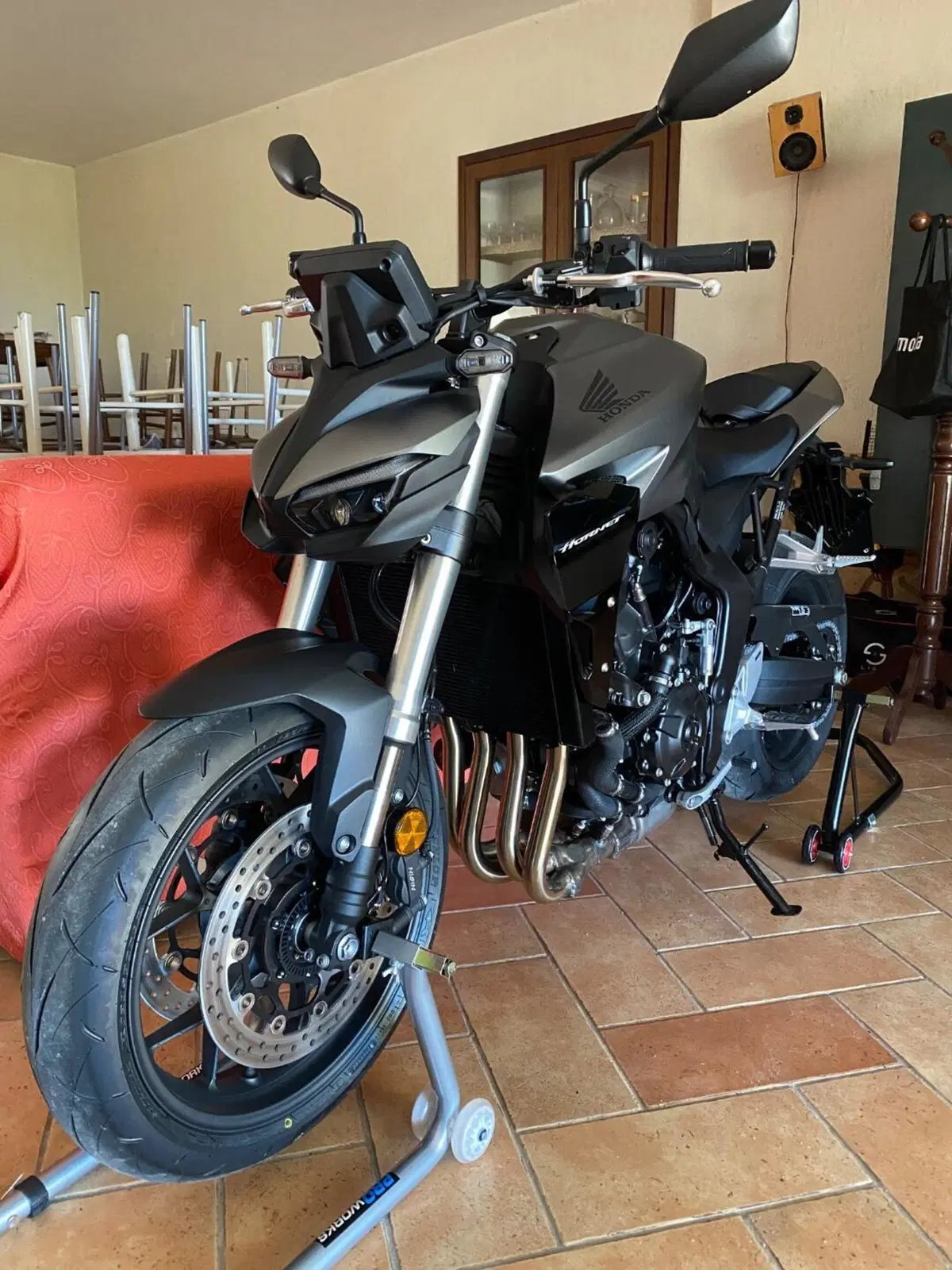 Honda CB 1000 Hornet (2025 - 26) (4)