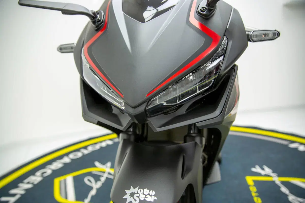 Honda CBR 500 R (2021) (4)