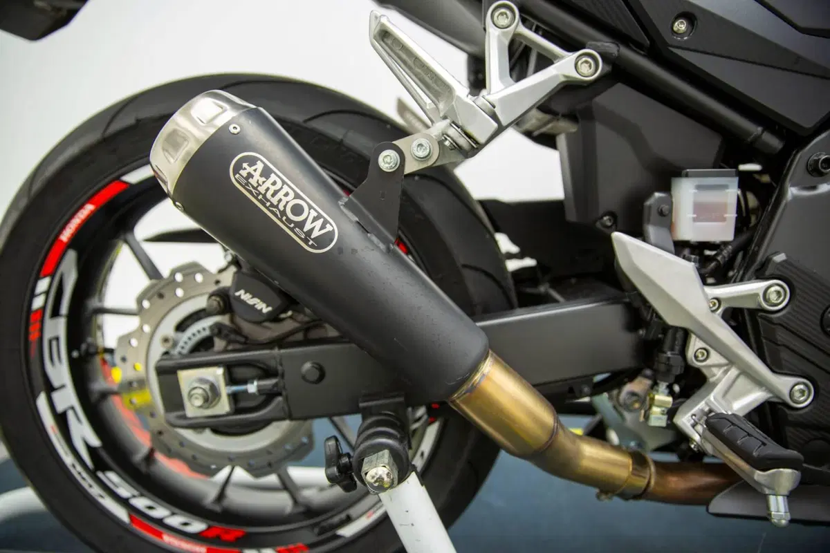 Honda CBR 500 R (2021) (17)