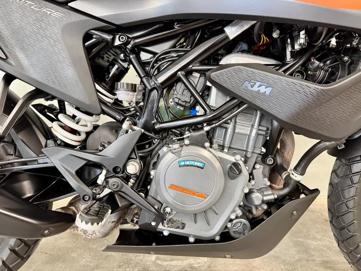 KTM 390 Adventure (2020) (4)