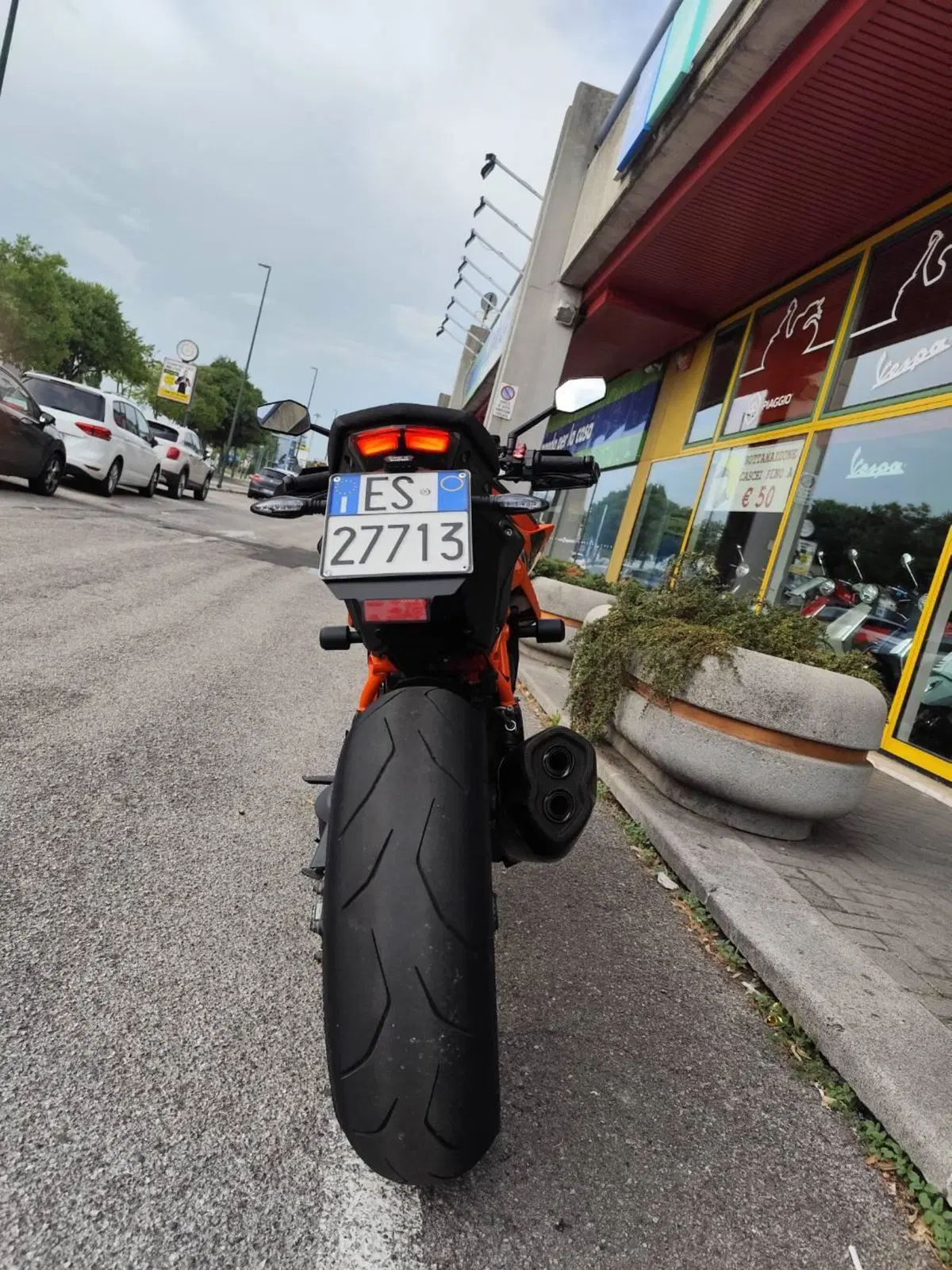 KTM 1290 Super Duke R (2020) (4)