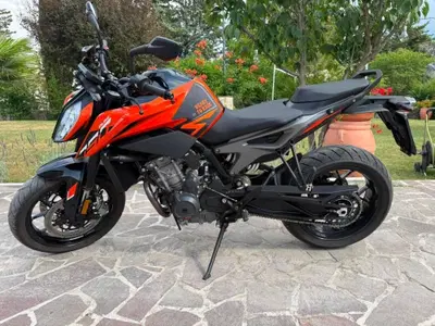 KTM 790 Duke L (2023 - 24) usata