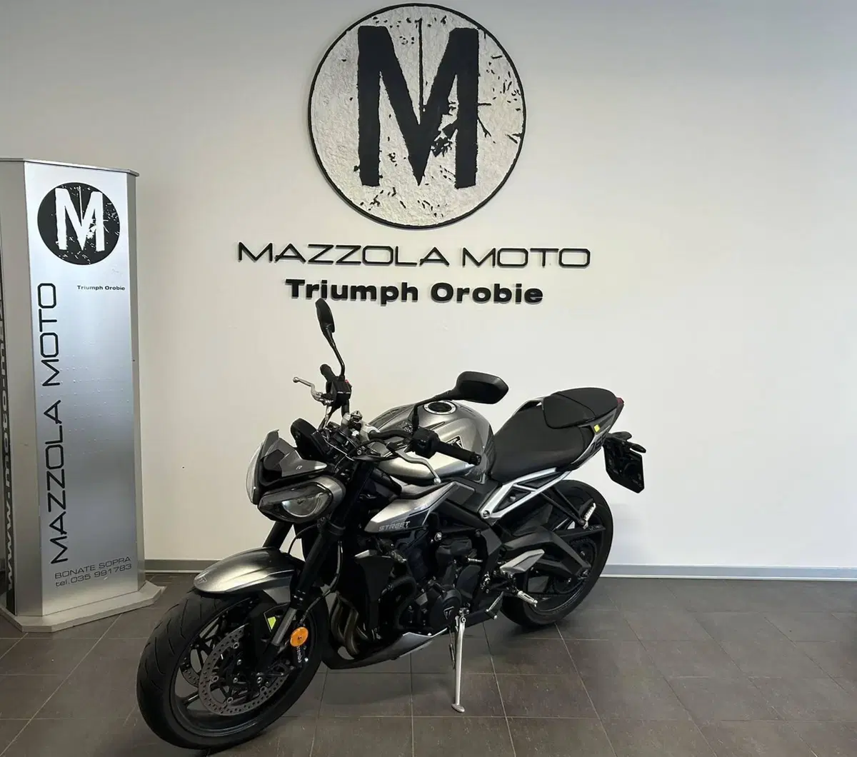 Triumph Street Triple 765 R (2023 - 26) (4)