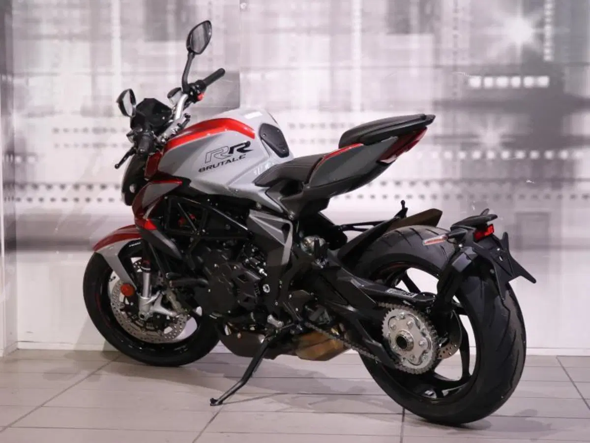 MV Agusta Brutale 800 RR (2021 - 25) (2)