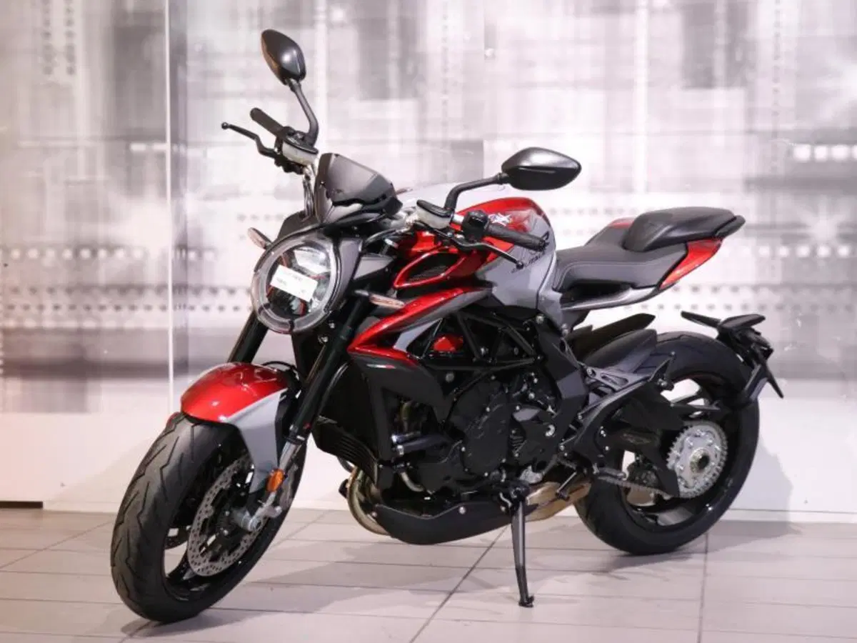 MV Agusta Brutale 800 RR (2021 - 25) (7)