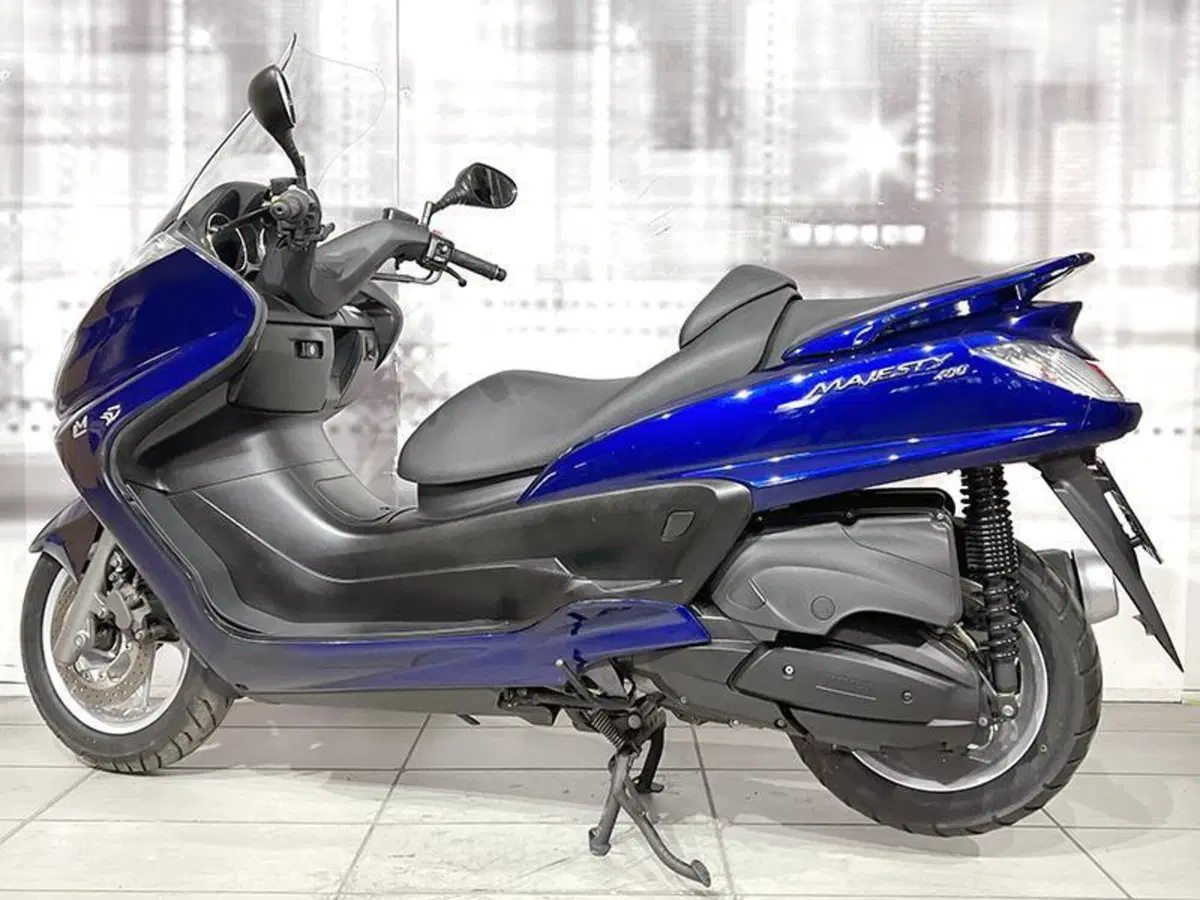 Yamaha Majesty 400 (2004 - 08) (2)