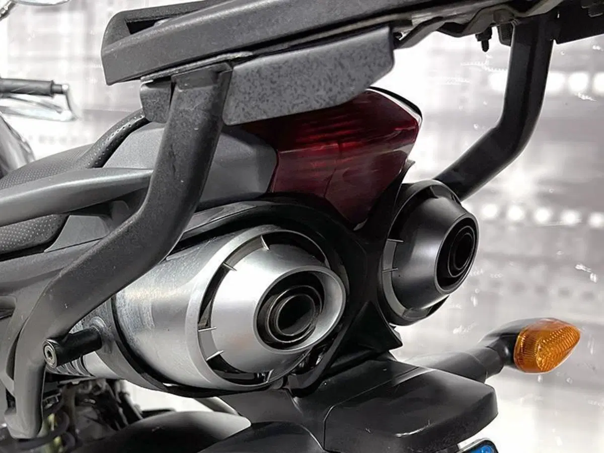 Yamaha FZ6 (2004 - 07) (3)