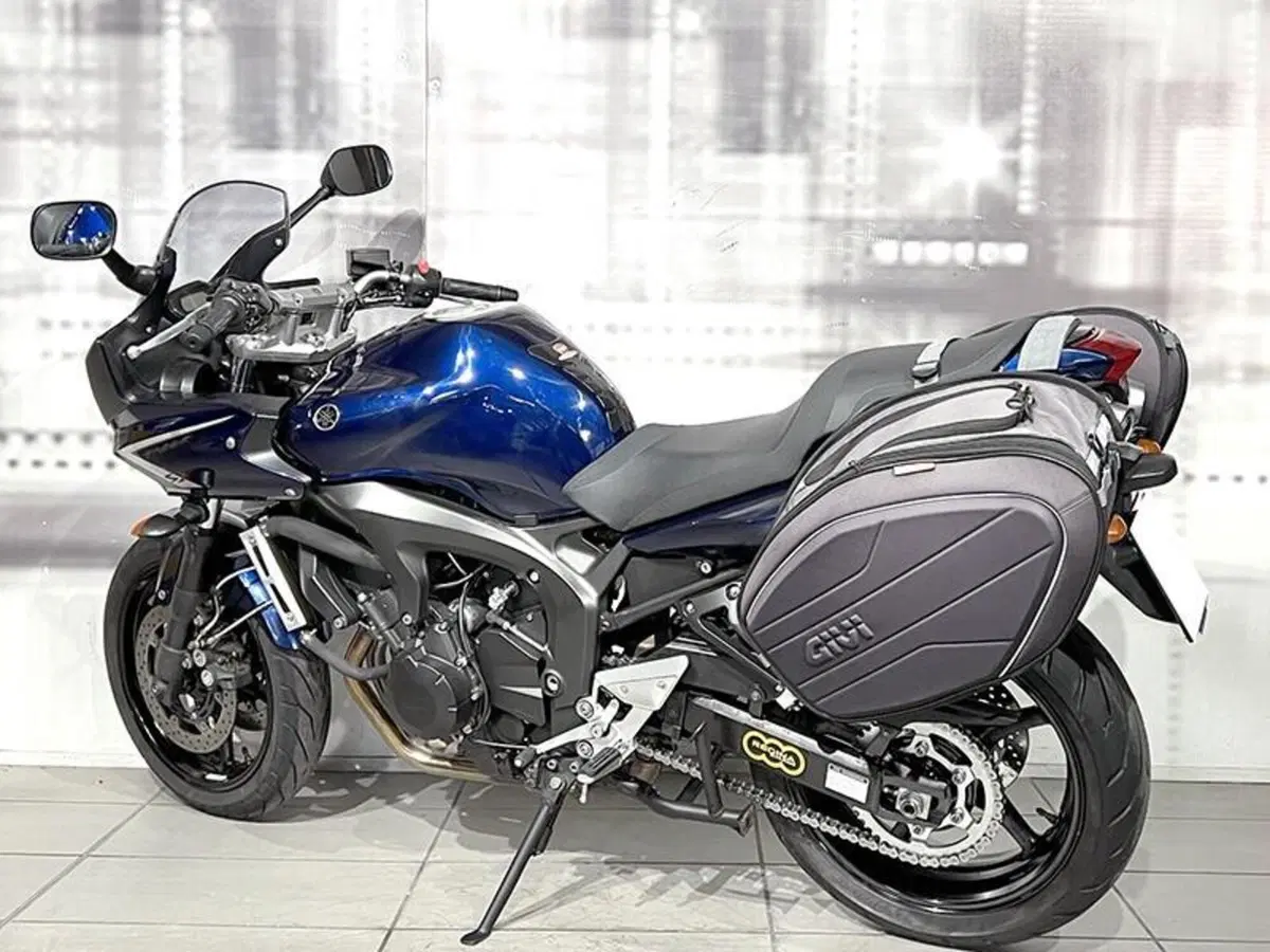 Yamaha FZ6 S2 (2007 - 11) (2)