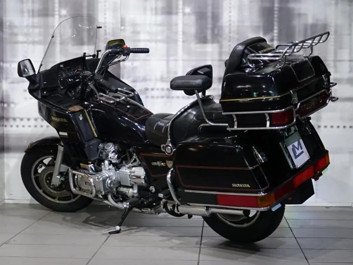 Honda GL 1200 Gold wing (2)
