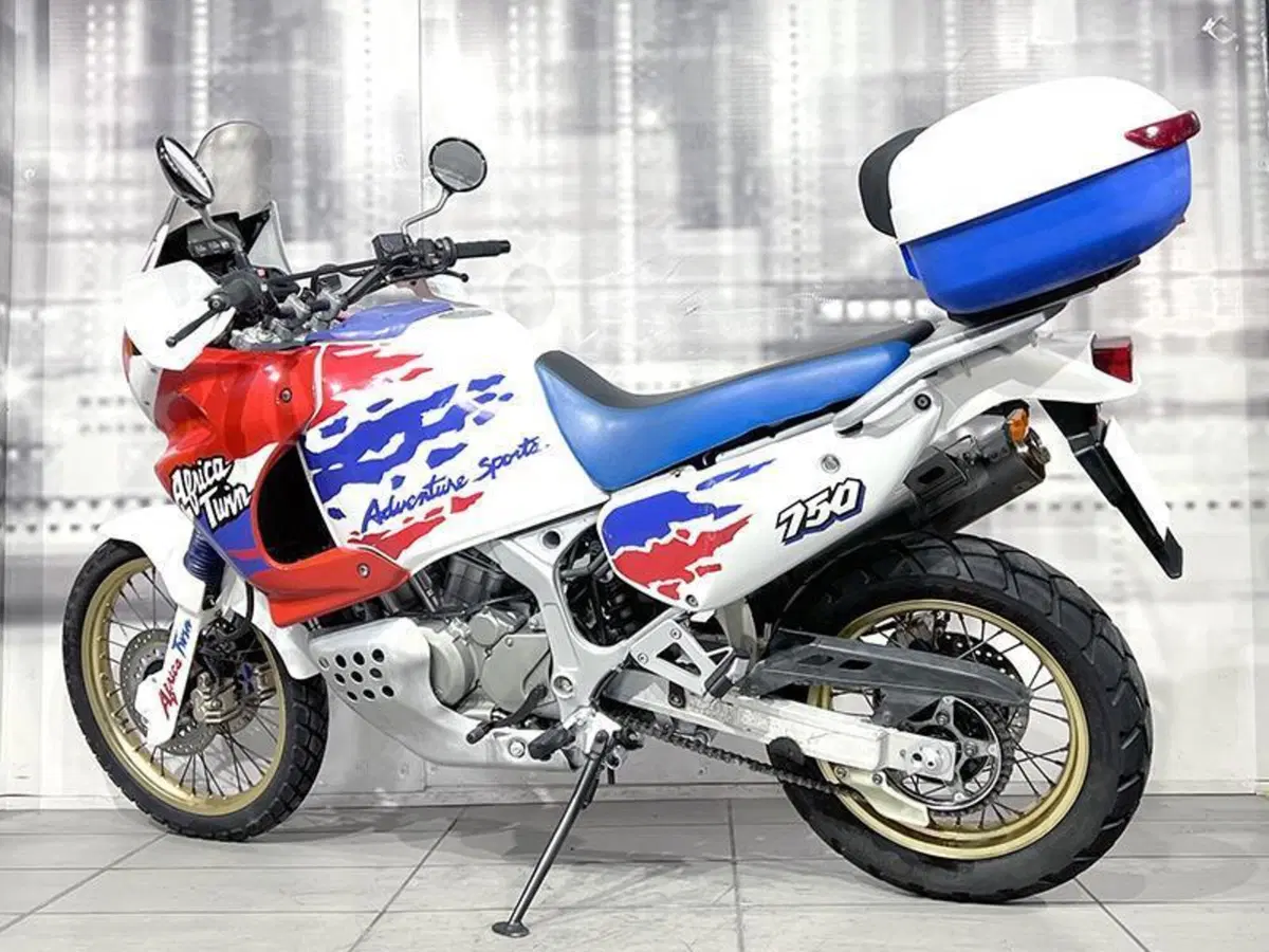 Honda Africa Twin XRV 750 (1993 - 95) (2)