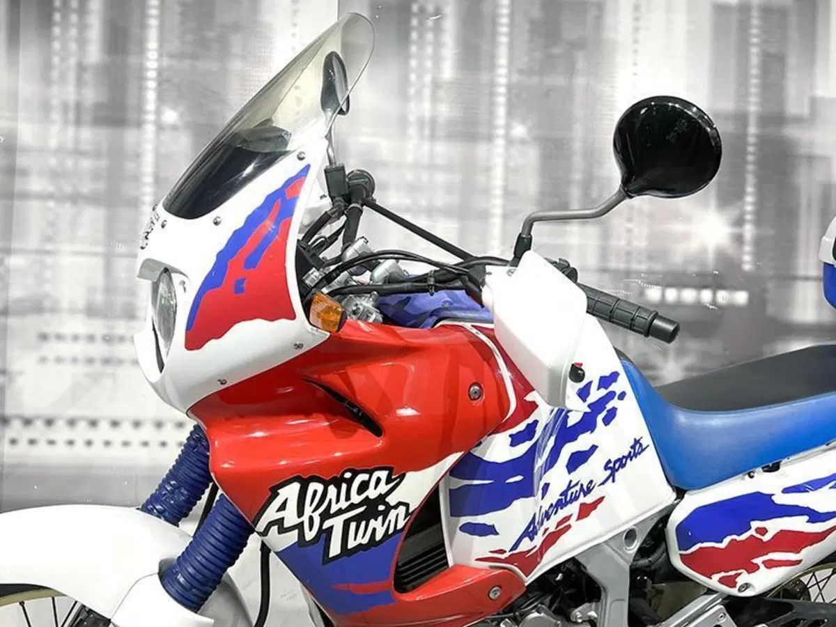 Honda Africa Twin XRV 750 (1993 - 95) (3)
