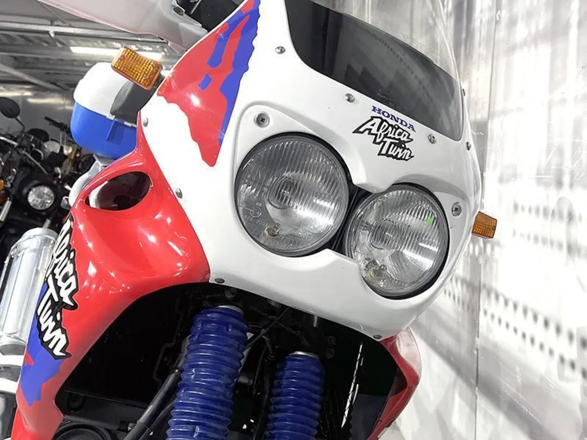Honda Africa Twin XRV 750 (1993 - 95) (9)