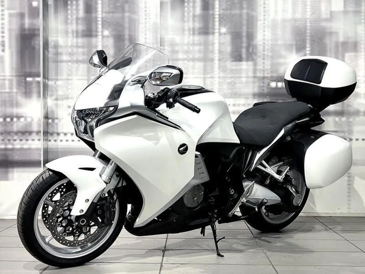 Honda VFR 1200 F ABS (2009 - 16) (7)