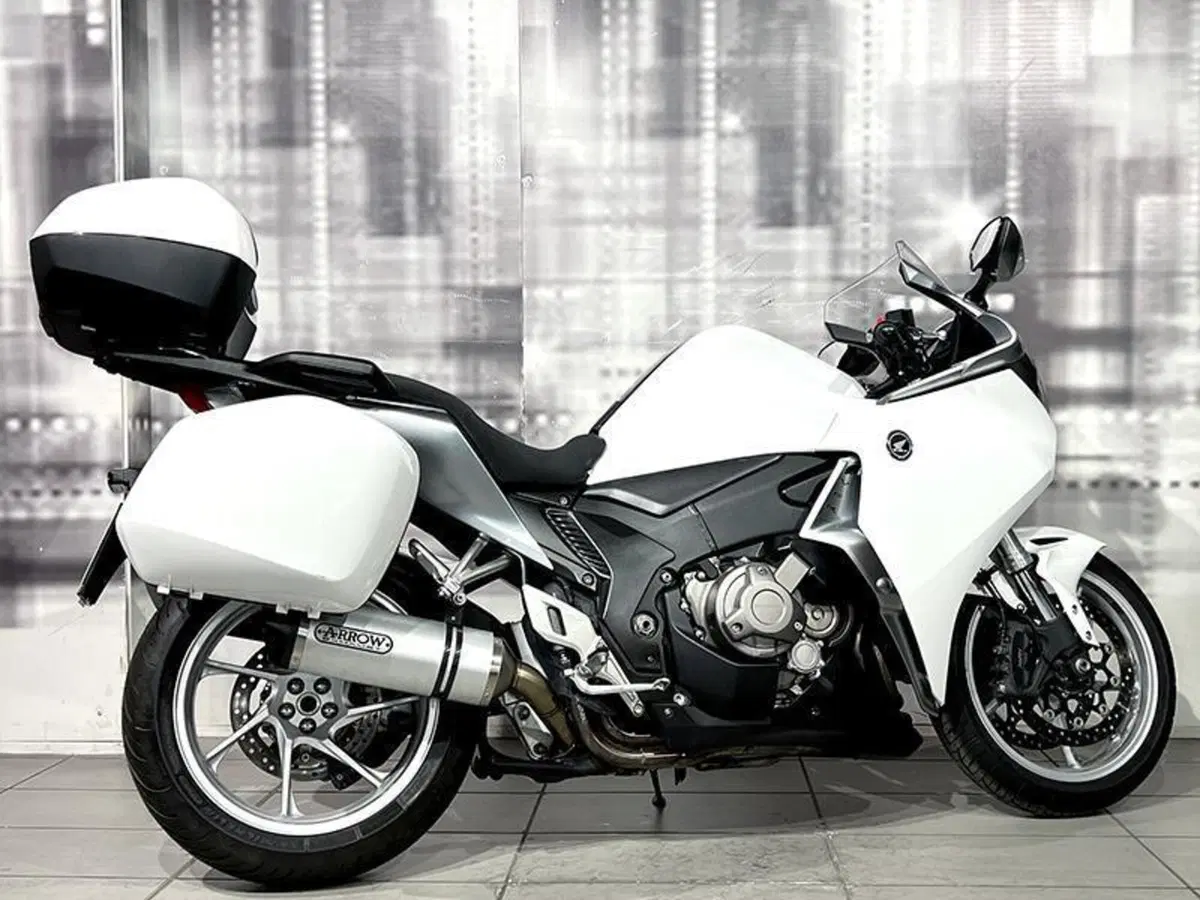 Honda VFR 1200 F ABS (2009 - 16) (8)