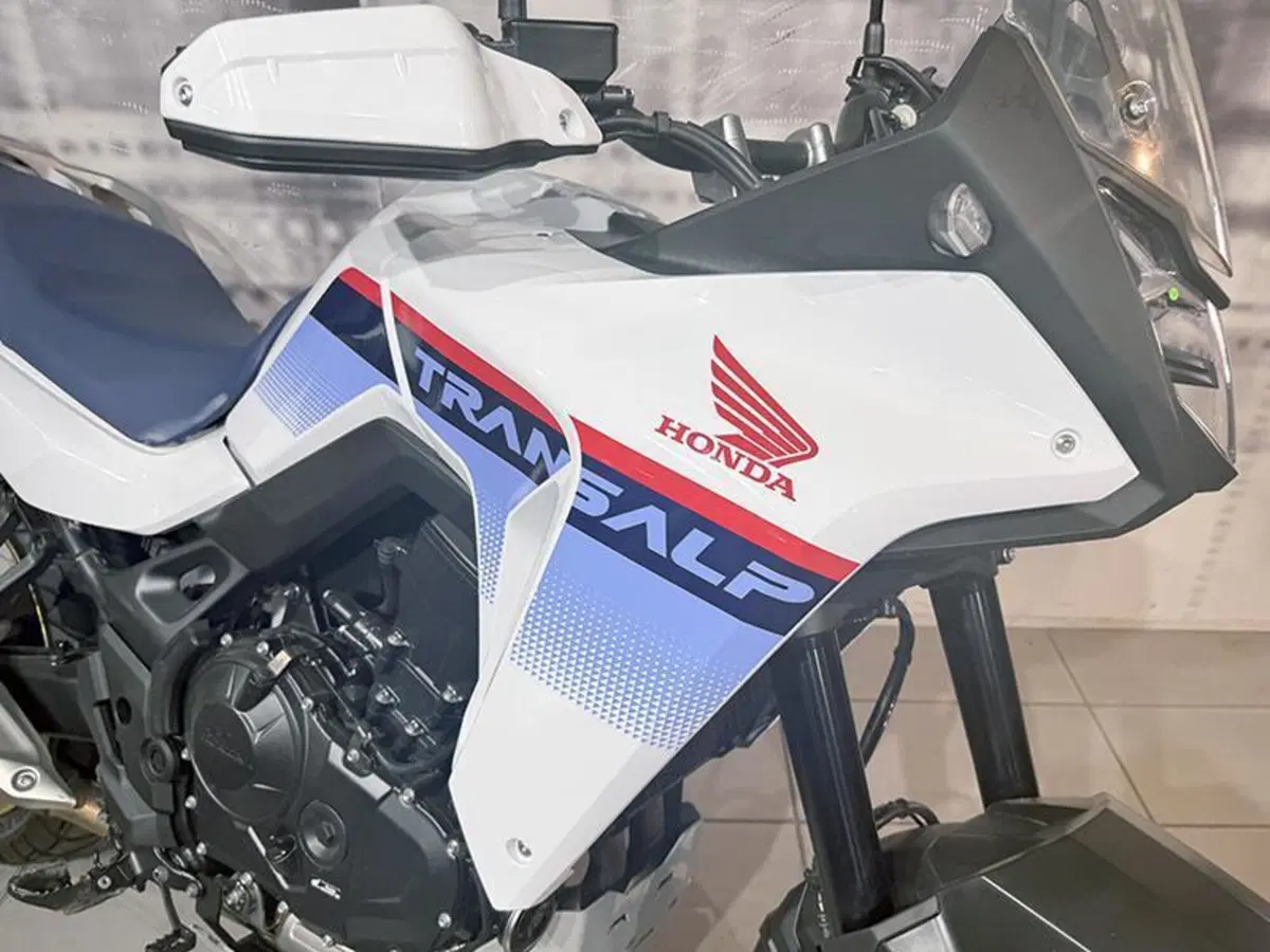 Honda Transalp XL750 (2023 - 24) (9)