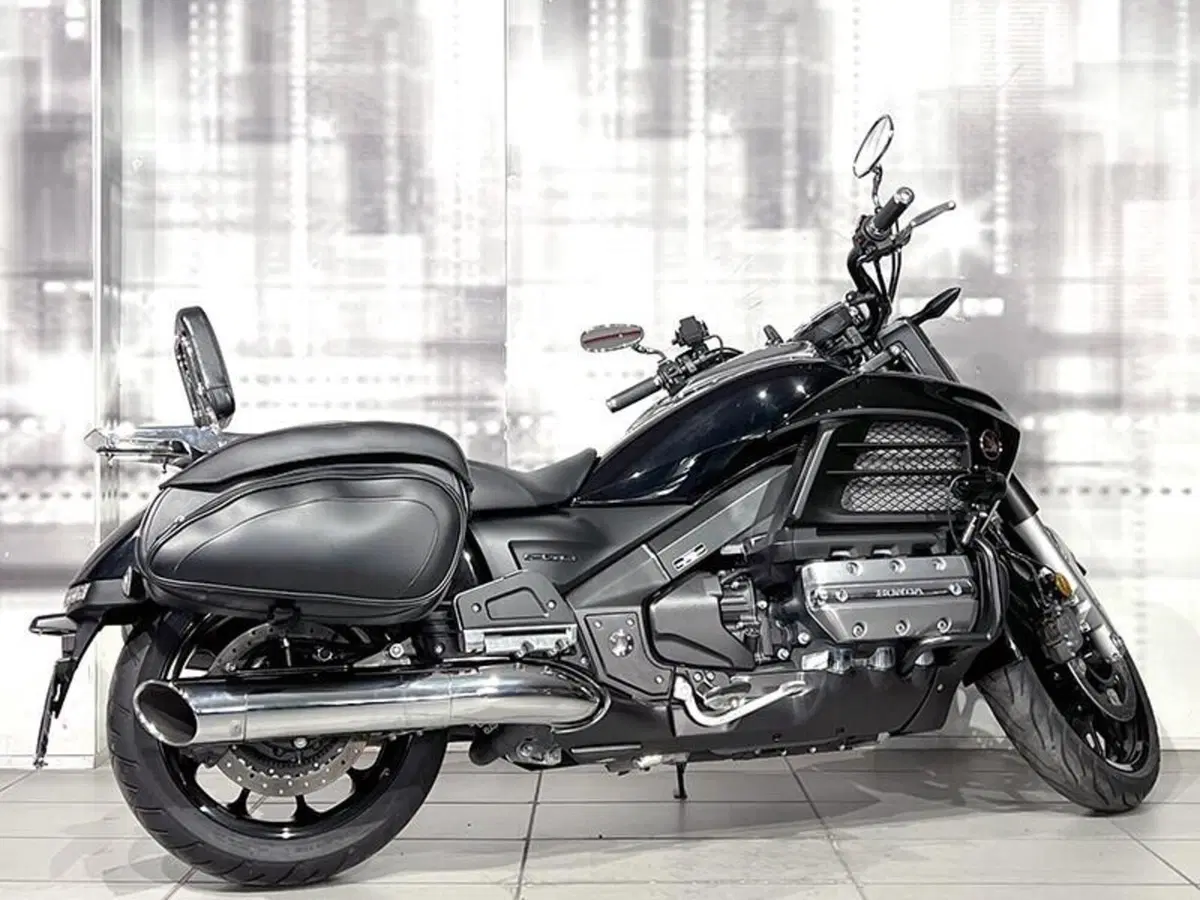 Honda GL 1800 F6C ABS (2014 - 16) (7)