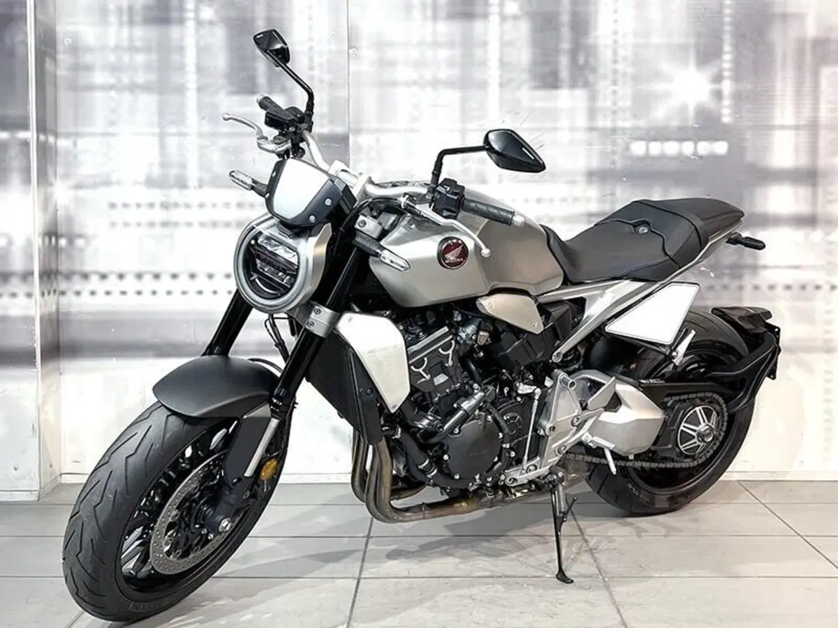 Honda CB 1000 R (2021 - 25) (7)