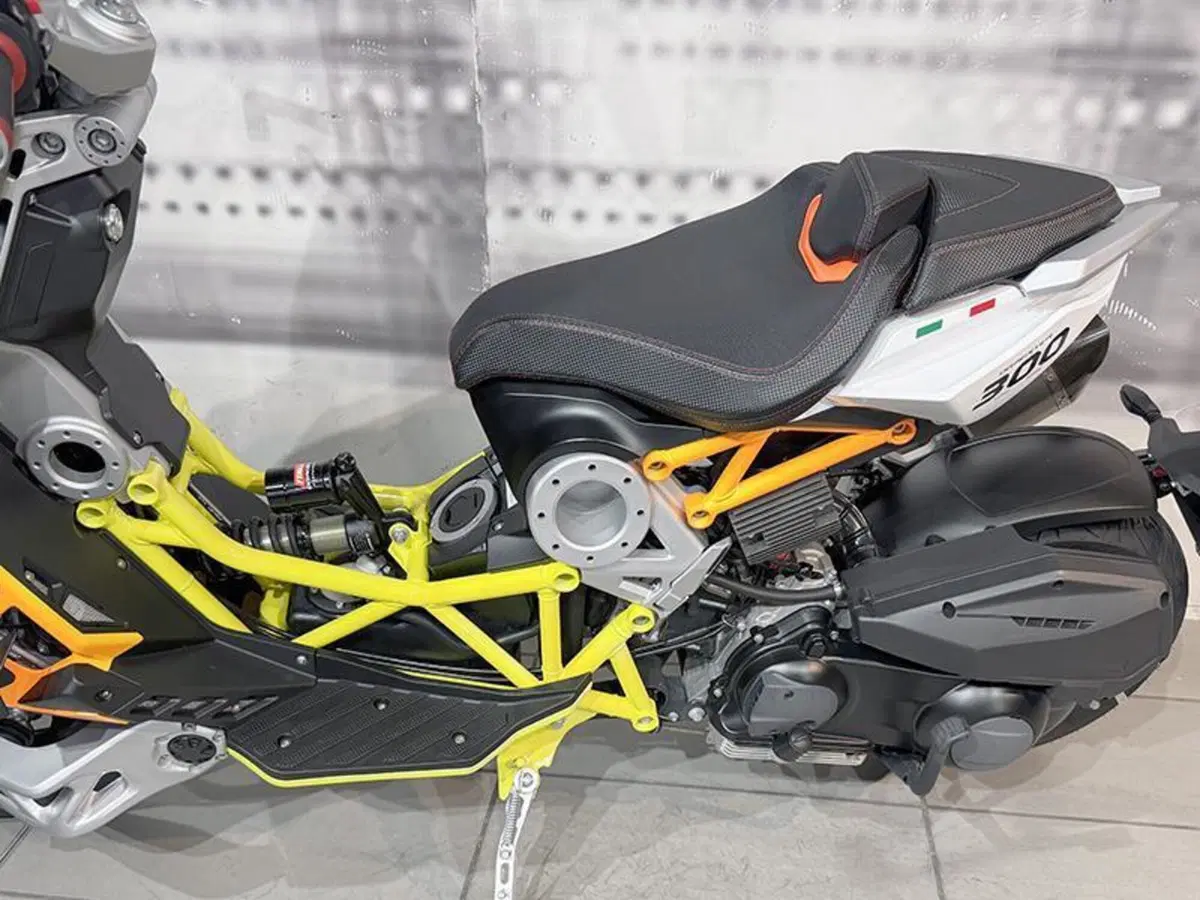 Italjet Moto Dragster 300 (2024) (3)